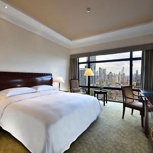 2 Lunch or Set Deluxe Room